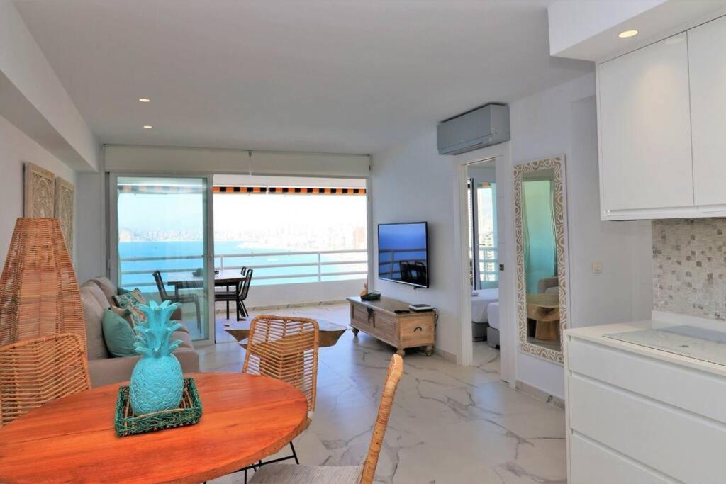 Luxurious 2-Bedroom Apt With Stunning Views, 1St Line On Levante Beach, Benidorm Kültér fotó