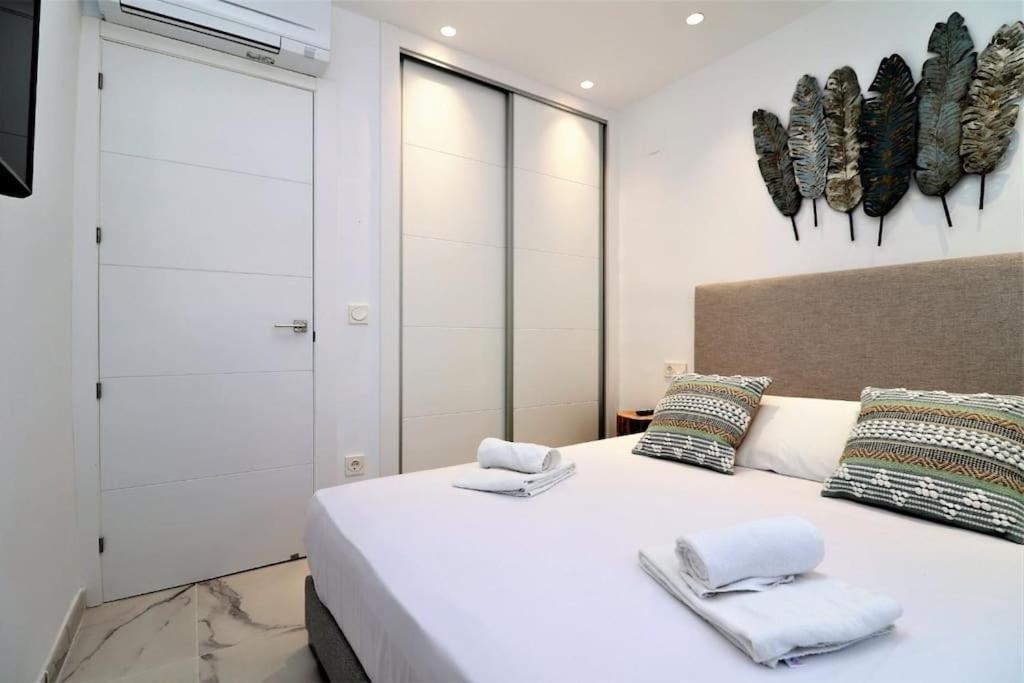 Luxurious 2-Bedroom Apt With Stunning Views, 1St Line On Levante Beach, Benidorm Kültér fotó