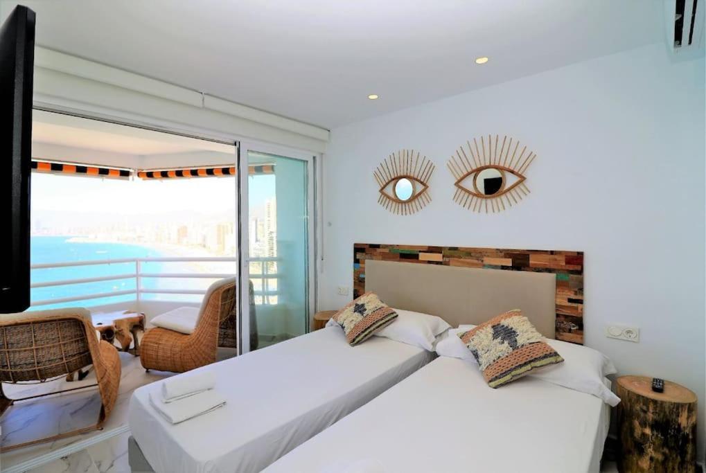 Luxurious 2-Bedroom Apt With Stunning Views, 1St Line On Levante Beach, Benidorm Kültér fotó